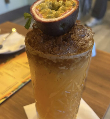 Revolucion Cocktail Bar-沙尔必去景点