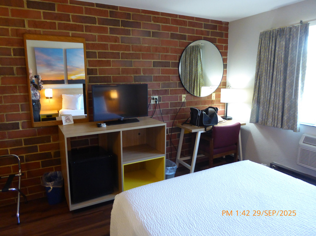 Days Inn by Wyndham Rockford主图