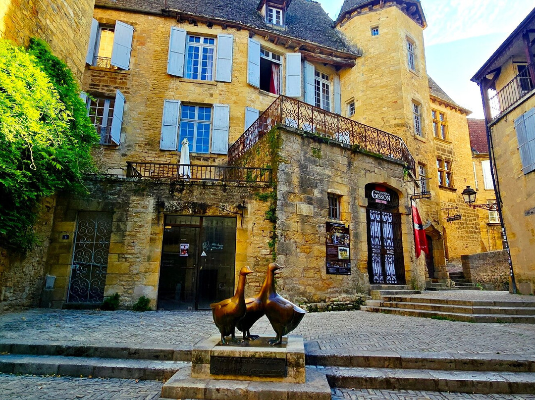 Sarlat Market-萨尔拉必去景点