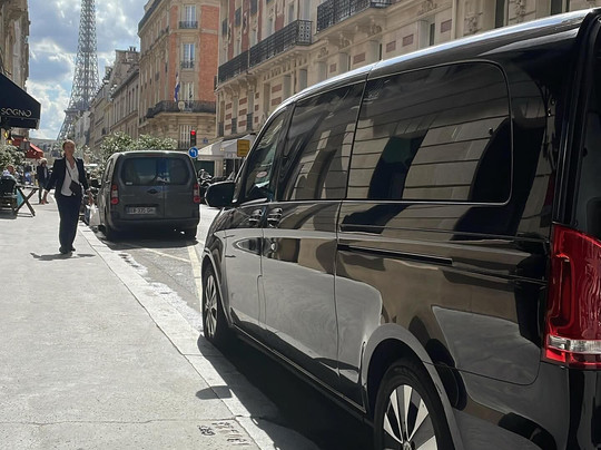 Paris Disney Cab Service