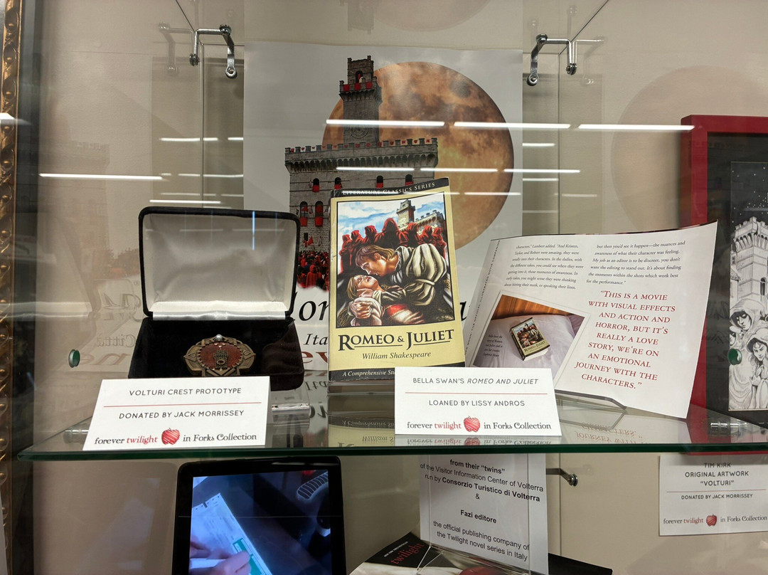 Forever Twilight in Forks Collection-福克斯必去景点