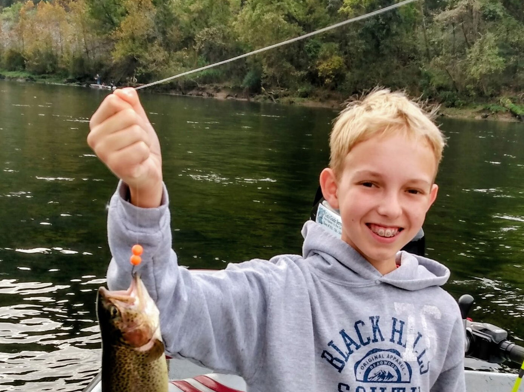 Cox's Guide Service-Bull Shoals必去景点