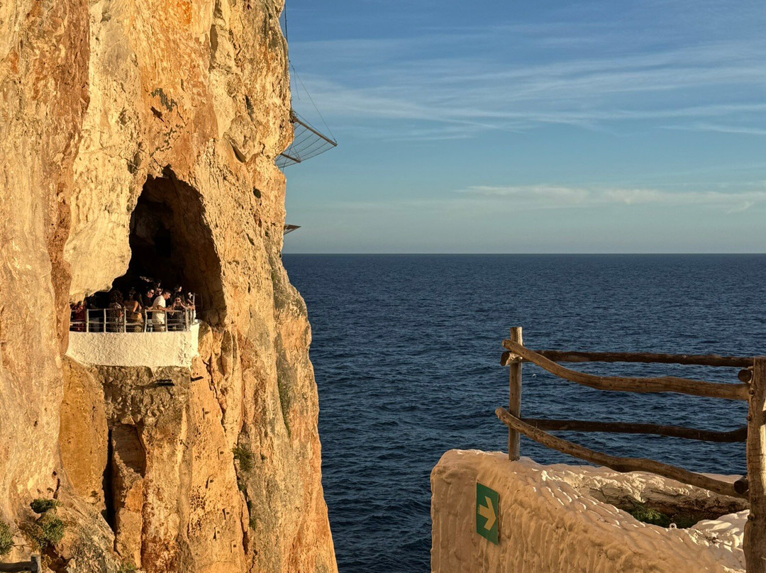 Cova D'En Xoroi-Cala en Porter必去景点