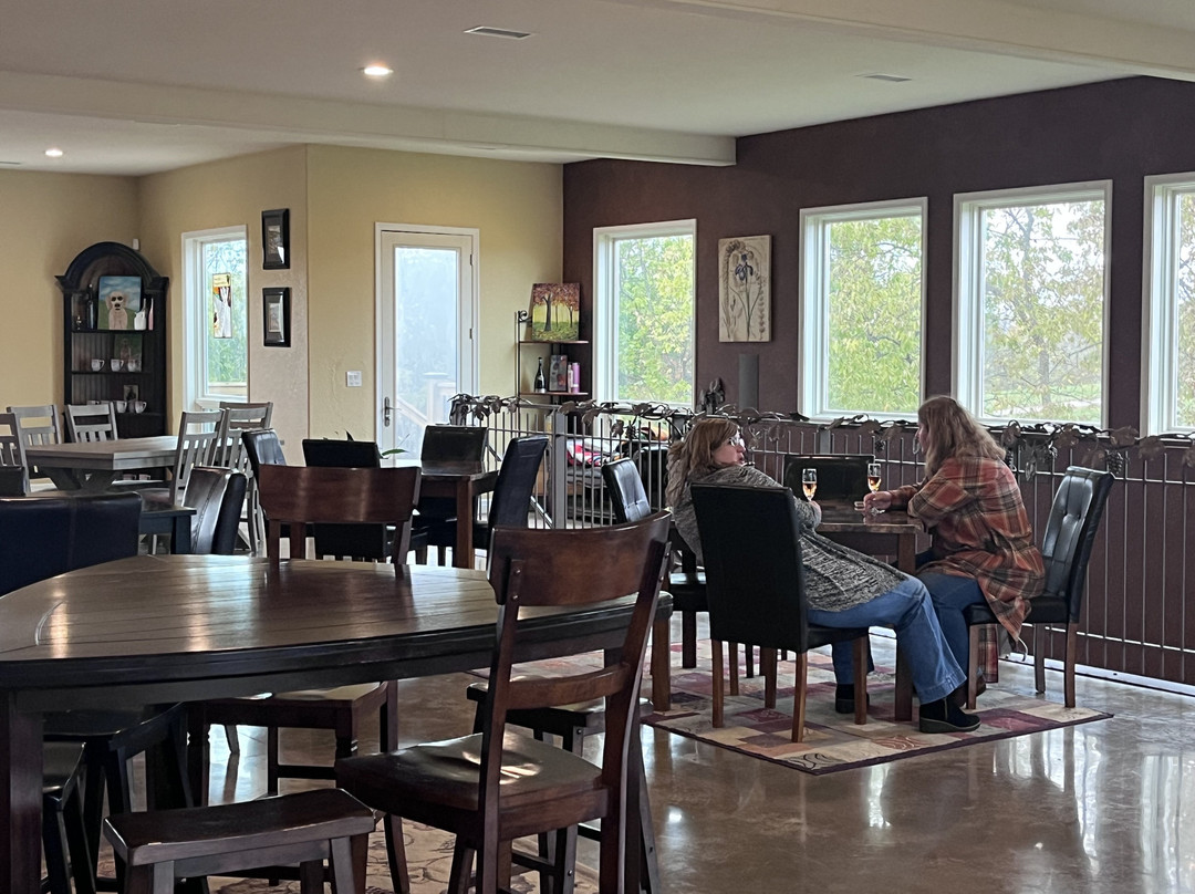 Fence Stile Vineyards, Winery & Distillery-Excelsior Springs必去景点