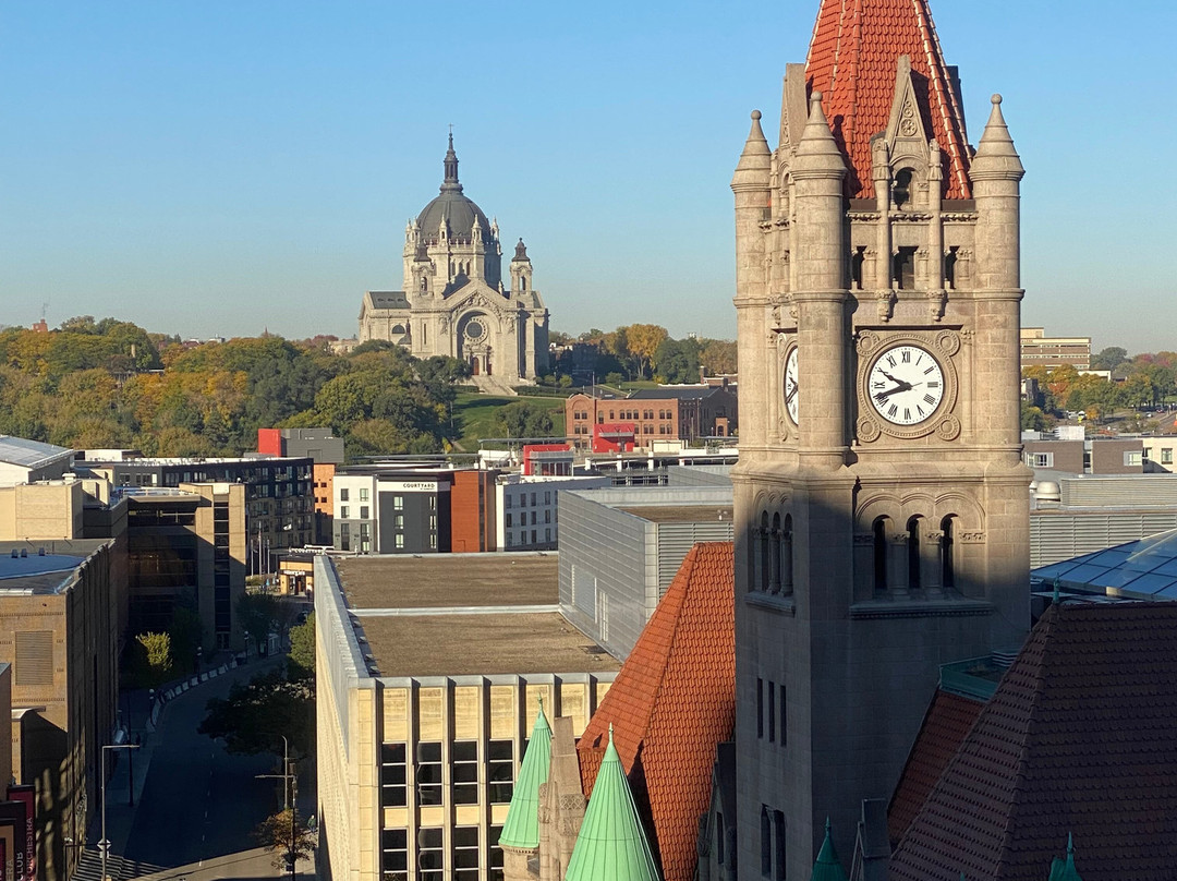 The Saint Paul Hotel主图