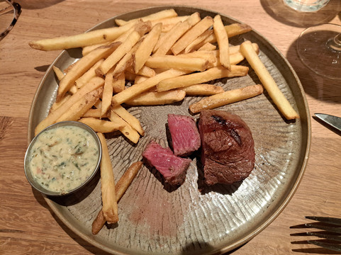 Hippopotamus Steakhouse