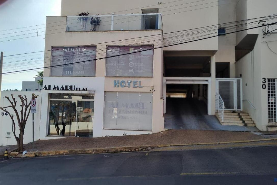 阿尔马鲁公寓酒店