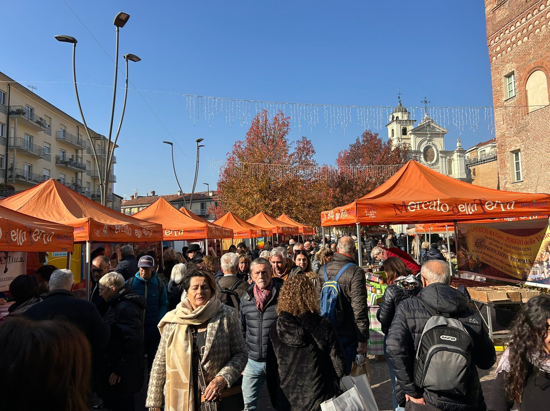 Mercato della Terra-阿尔巴必去景点