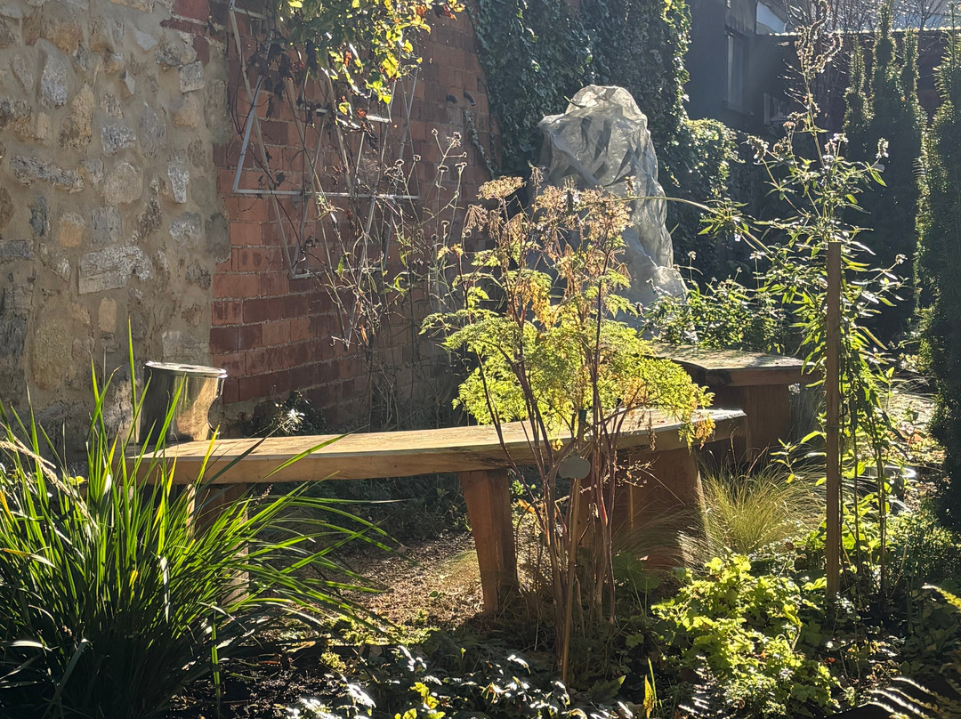 Heart of The Tribe Gallery-格拉斯顿伯里必去景点