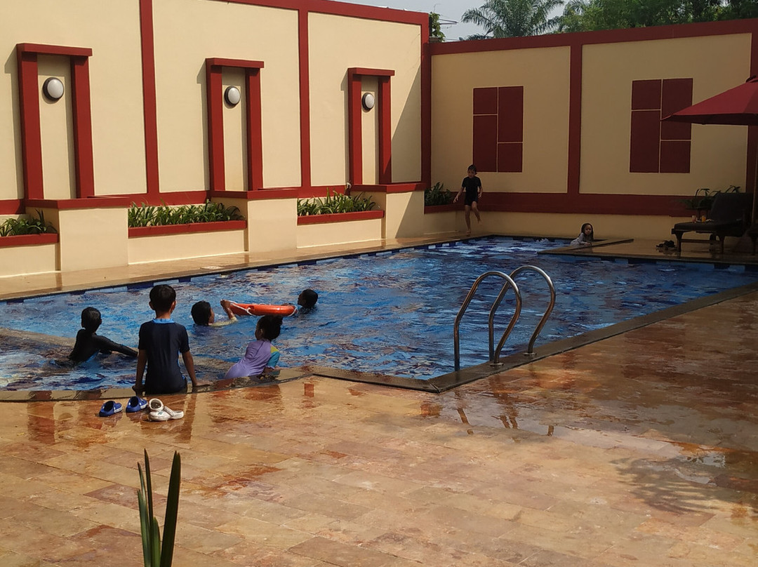 Gino Feruci Cianjur主图