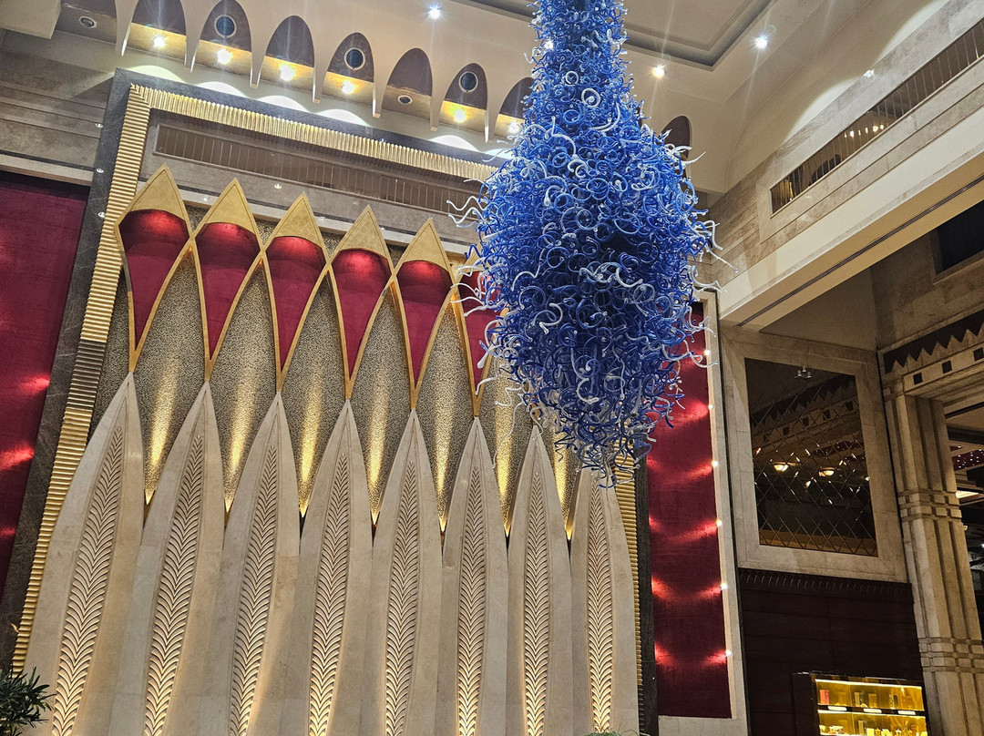 Darvishi Royal Hotel主图