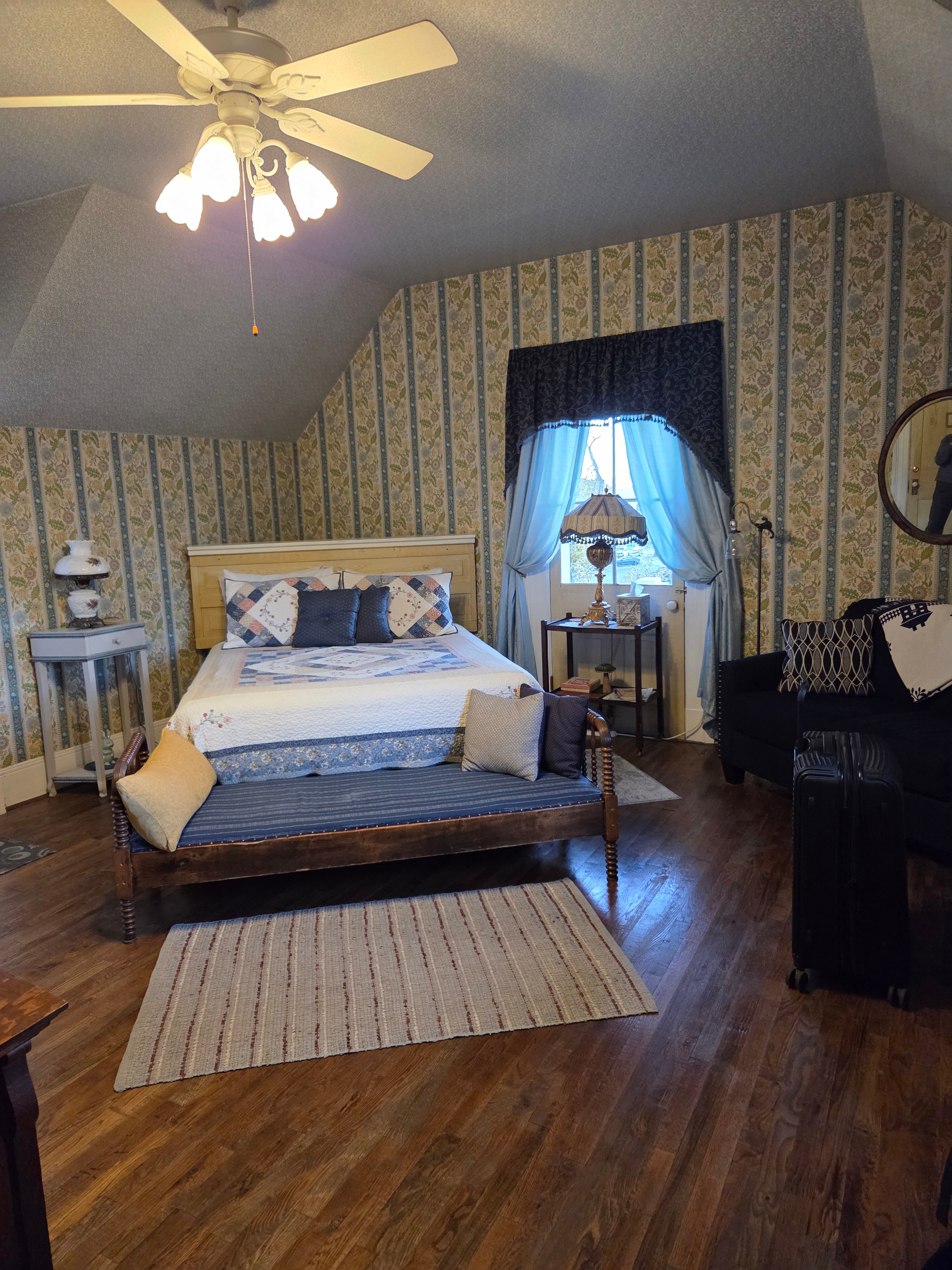 The Mulberry Inn-官方