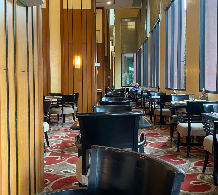 雷德托普酒店主图