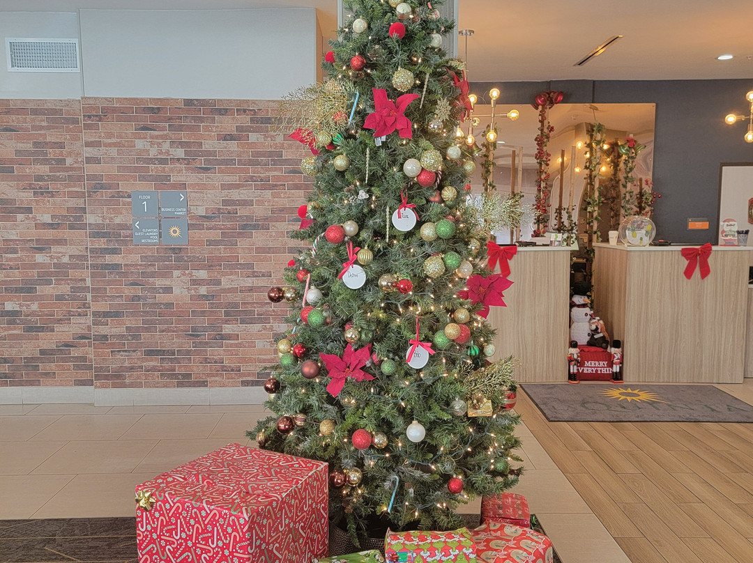 La Quinta Inn & Suites by Wyndham Lake City主图