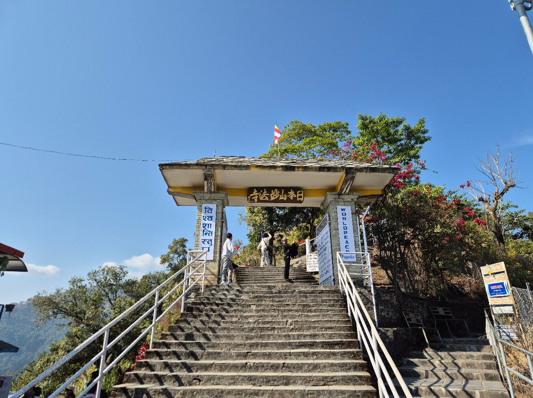 和平塔-博卡拉必去景点