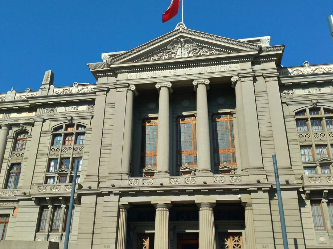 Palacio de Tribunales de Justicia-圣地亚哥必去景点