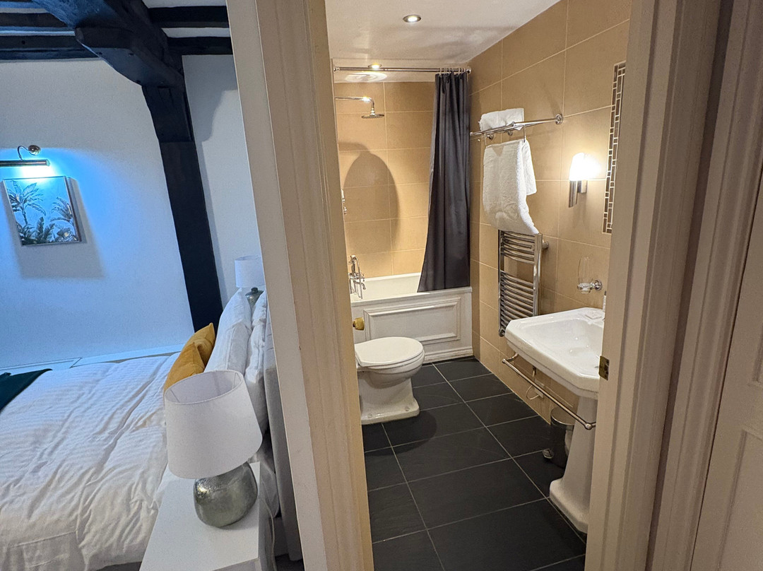 天使邮政大楼&莱弗利酒店主图