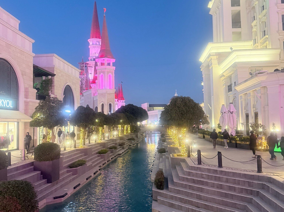 The Land of Legends Shopping Avenue-安塔利亚必去景点