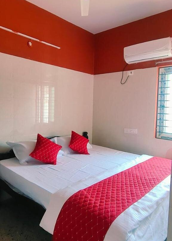 Hotel Jyothi Kumar Royal