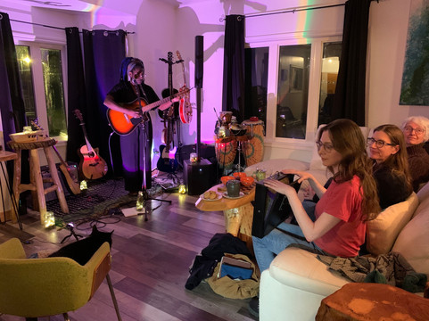 Crow Head旅游景点-Olde House Shows