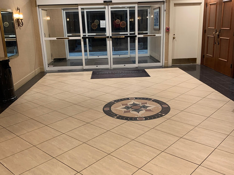 克林顿旅馆酒店主图