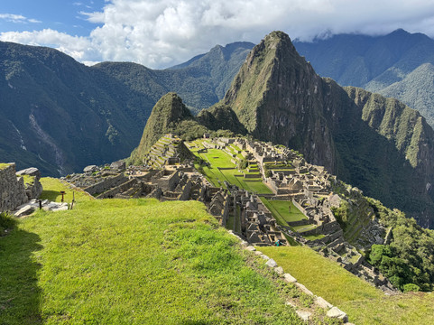 Surtrek-基多必去景点