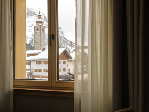 闪德福酒店主图