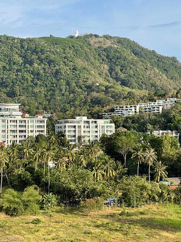 铂尔曼普吉岛卡隆海滩度假酒店主图