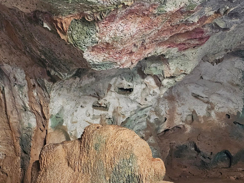 Quadirikiri Caves-Arikok National Park必去景点