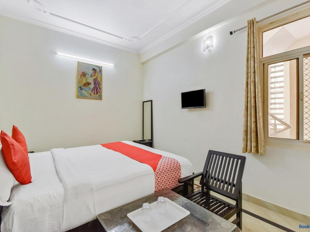 OYO Ekta My Stay
