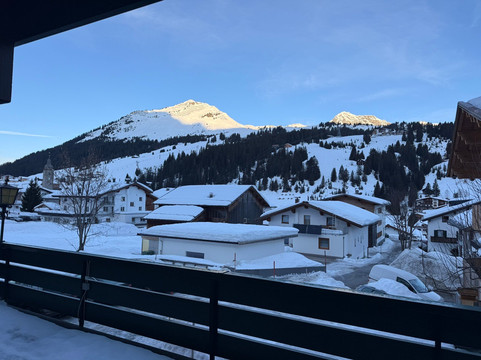 胡伯塔酒店主图