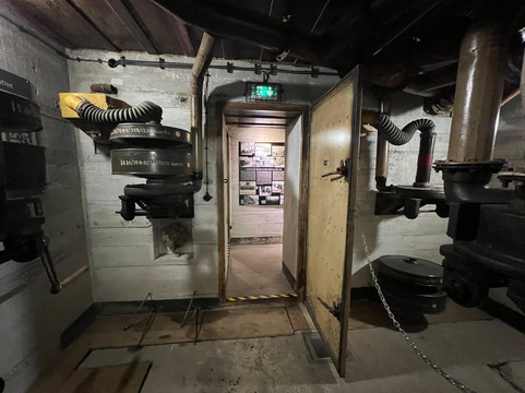 Le Musée du Blockhaus Hôpital-莱萨布勒多洛讷必去景点