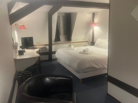 莱斯托鲁帕酒店主图