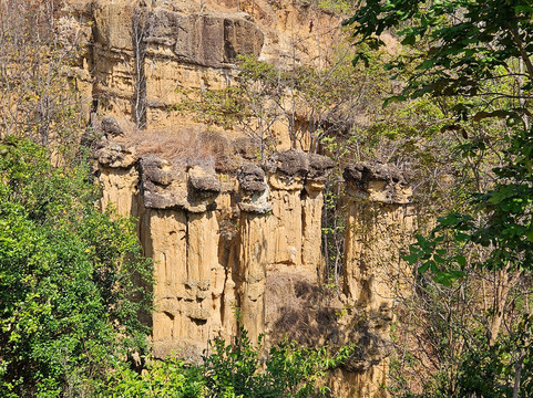 Pha Chor-黎罗必去景点