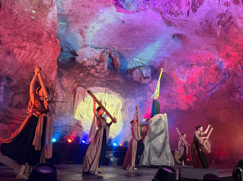 Dragon Pearl Cave - Hang Ngọc Rồng-Cam Pha必去景点