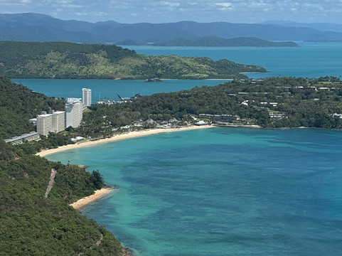 HI Trails HQ-汉密尔顿岛必去景点