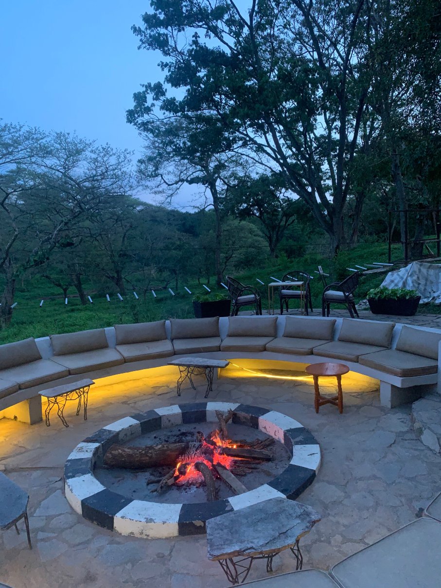 桑比亚河旅馆-官方