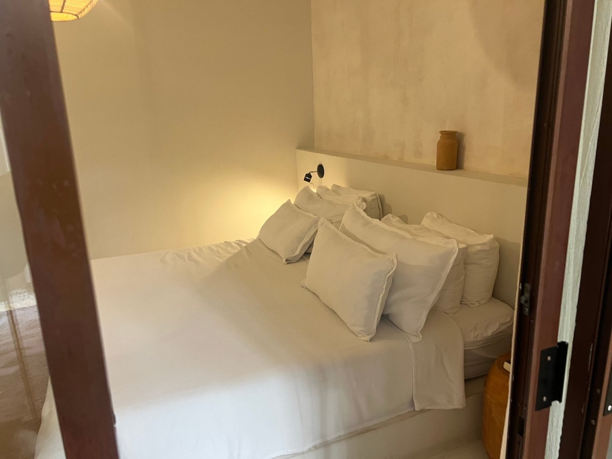 香兰酒店位于派对区域-客卧