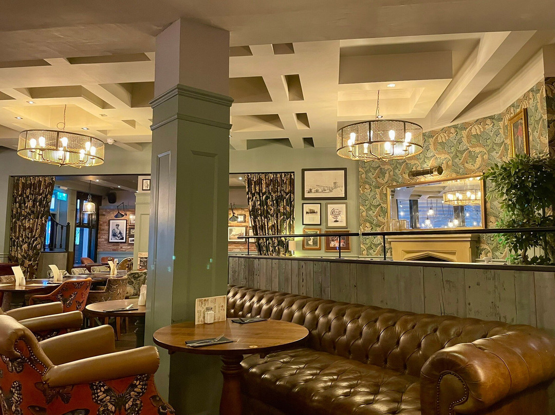 The Bold Hotel Bar & Grill