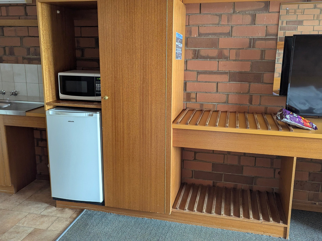 Hawker Hotel Motel主图