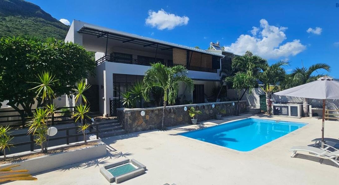 Endless Summer Apartments