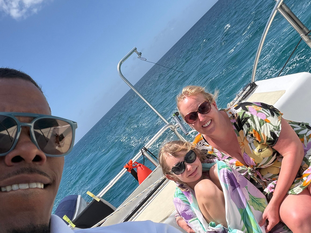 Cool Runnings Catamaran Cruises-布里奇顿必去景点