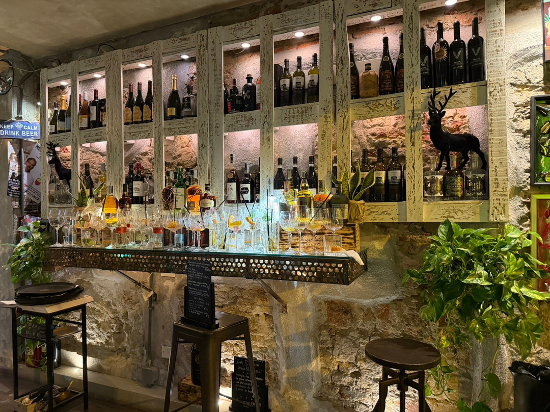 Wineria Aperitivino-Cerreto Guidi必去景点