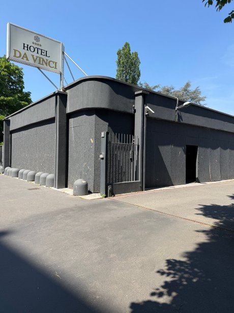 米兰罗扎诺区达芬奇酒店-旅行者