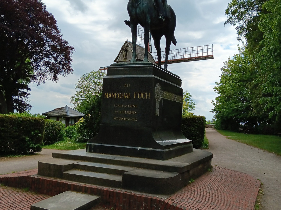 Statue equestre du Marechal Foch-Cassel必去景点