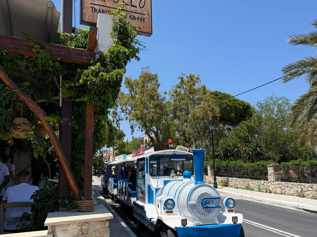 Tourist Train-扎金索斯镇必去景点