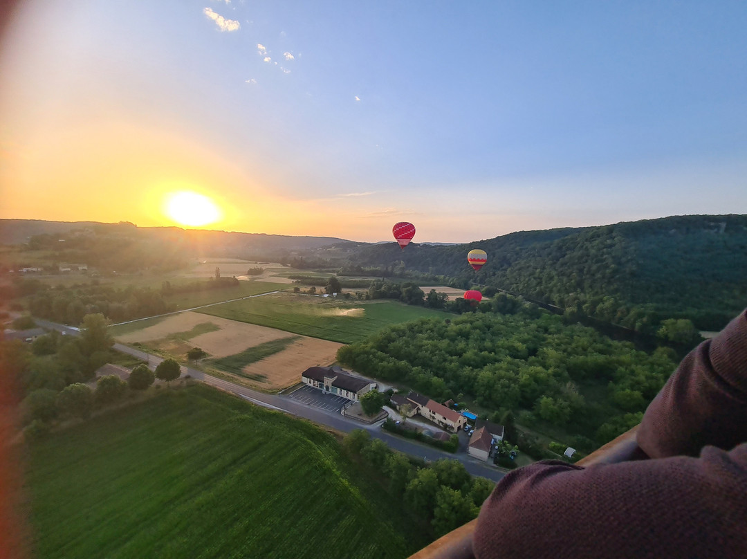Montgolfiere et Chateaux-贝纳克和卡泽纳克必去景点