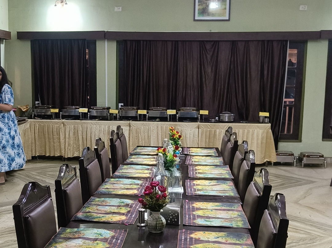 MPT Karnikar Bungalow, Pachmarhi主图