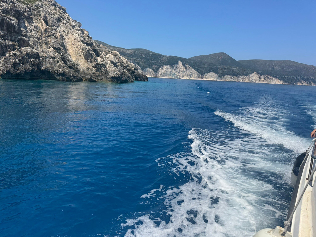 Fteri Water Taxi-Zola必去景点