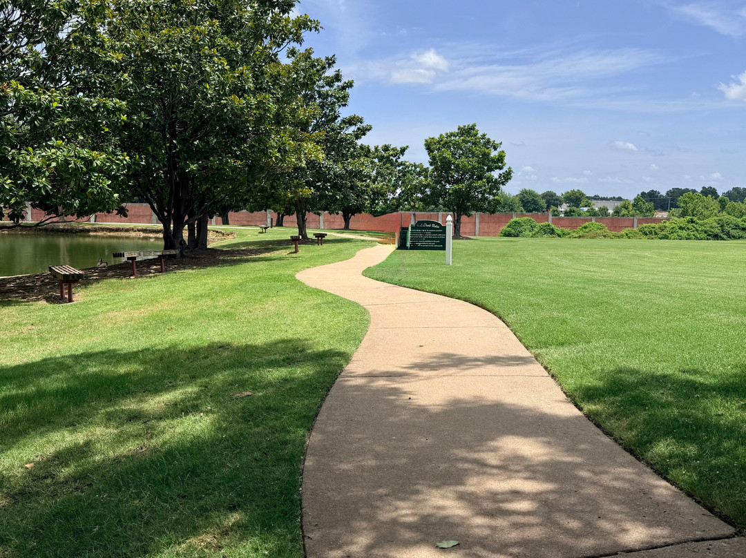Jim Saucier Memorial Park-南海文必去景点